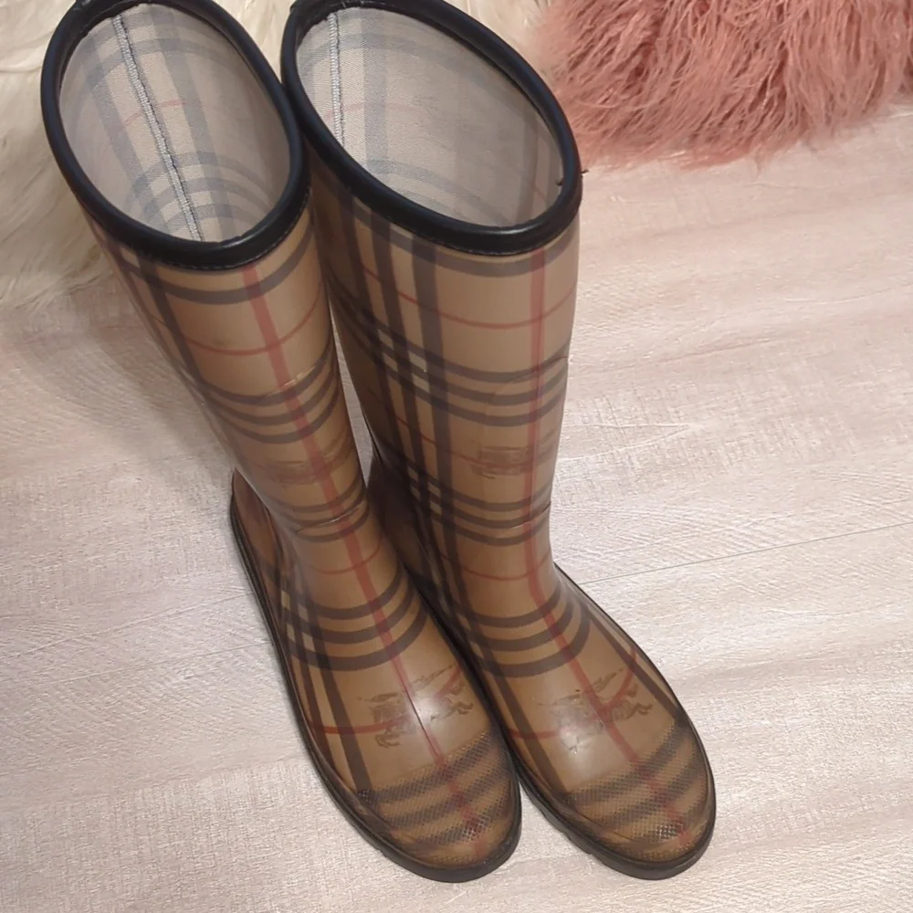 Burberry Rain Boots - Picture 3 of 9